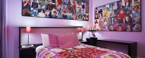 305-TeenQueen-Room